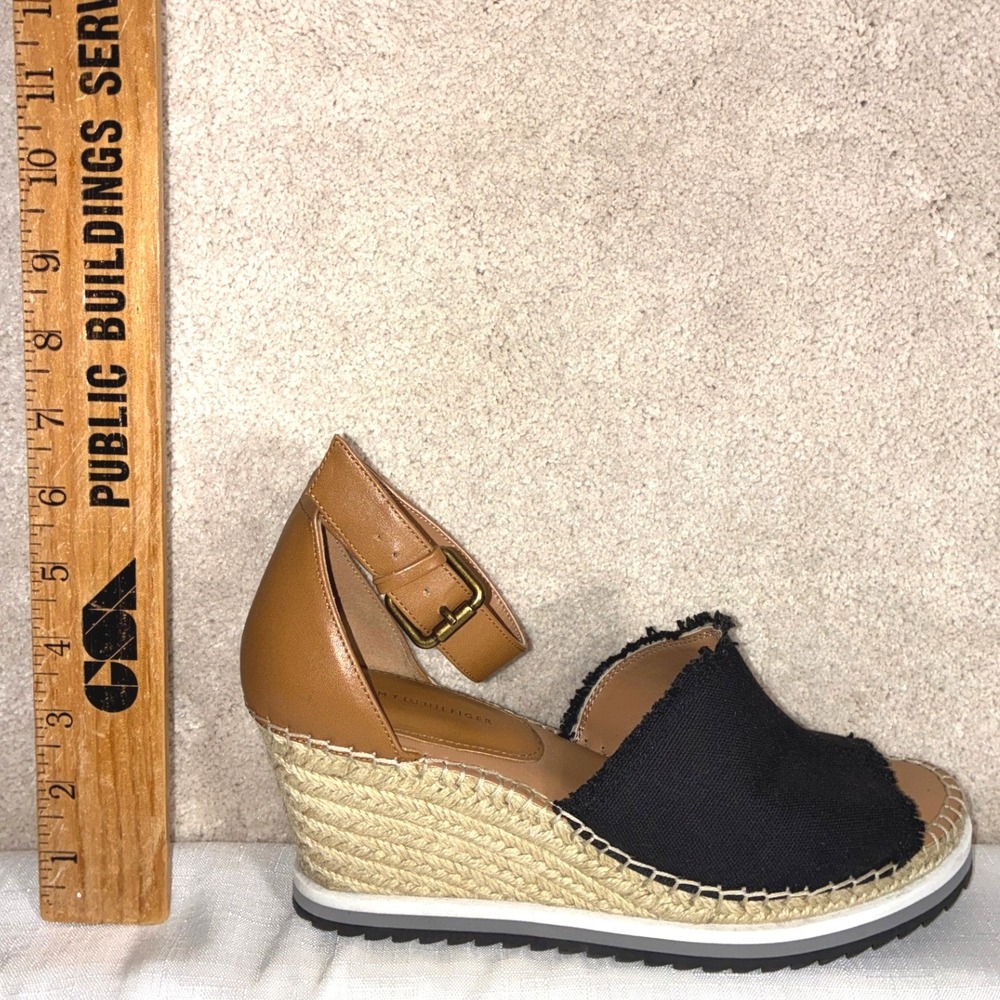 Tommy Hilfiger Black Tan Canvas Leather Espadrille Wedge Sandals Womens 9M - Picture 3 of 8